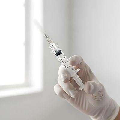 주사치료(보톡스, 턱관절 세척술) 시행 모습